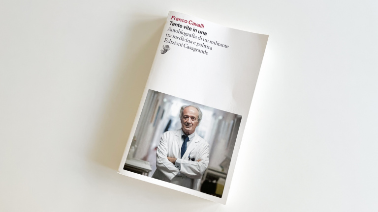 "Tante vite in una. Autobiografia di un militante tra medicina e politica"